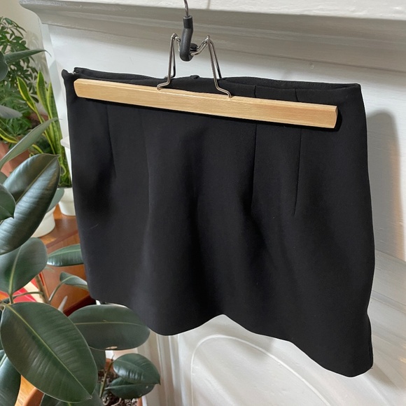 Express Editor Full Skirt Skort Size 4 - Picture 6 of 6